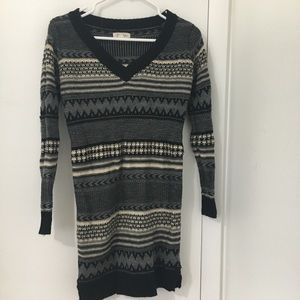 Knitted, form fitting dress